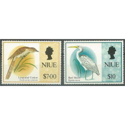 Niue 832-833 **
